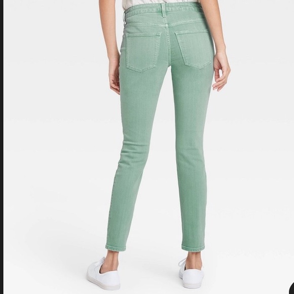 Universal Thread jeans - Picture 3 of 3